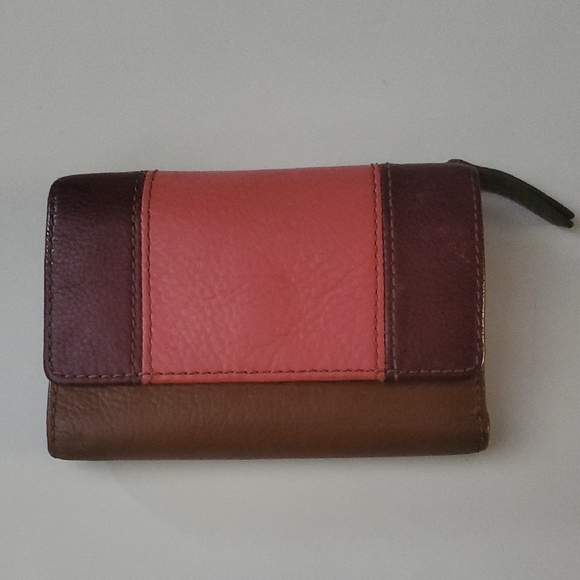 Fossil Brown Pink Leather Foldable Wallet - Picture 1 of 8